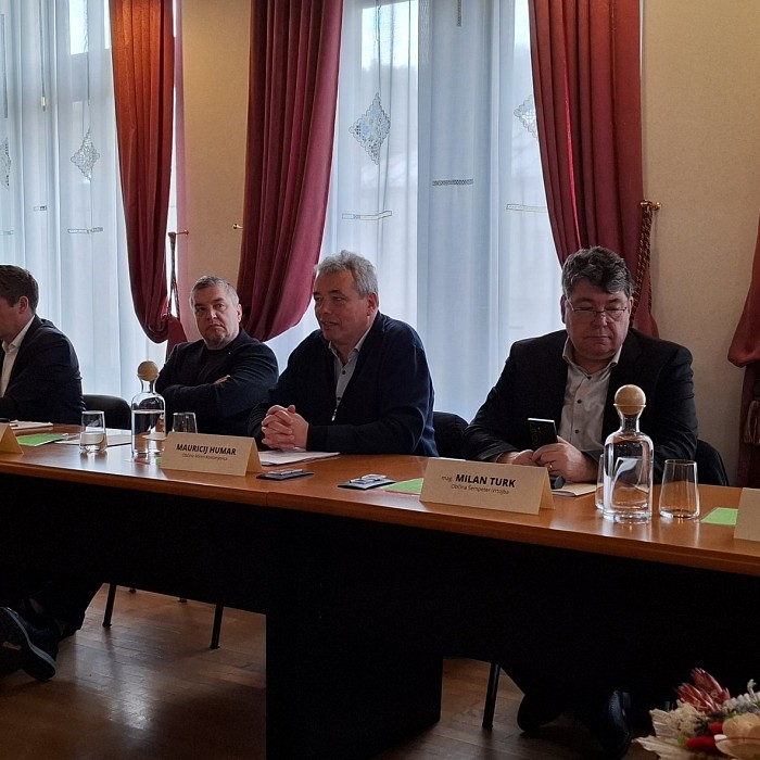 Seja sveta regije: potrjen Dodatek št. 4 k DRR, izbran nov predsednik in podprt poziv k spremembi zakonodaje glede kolesarjenja v zavarovanih območjih