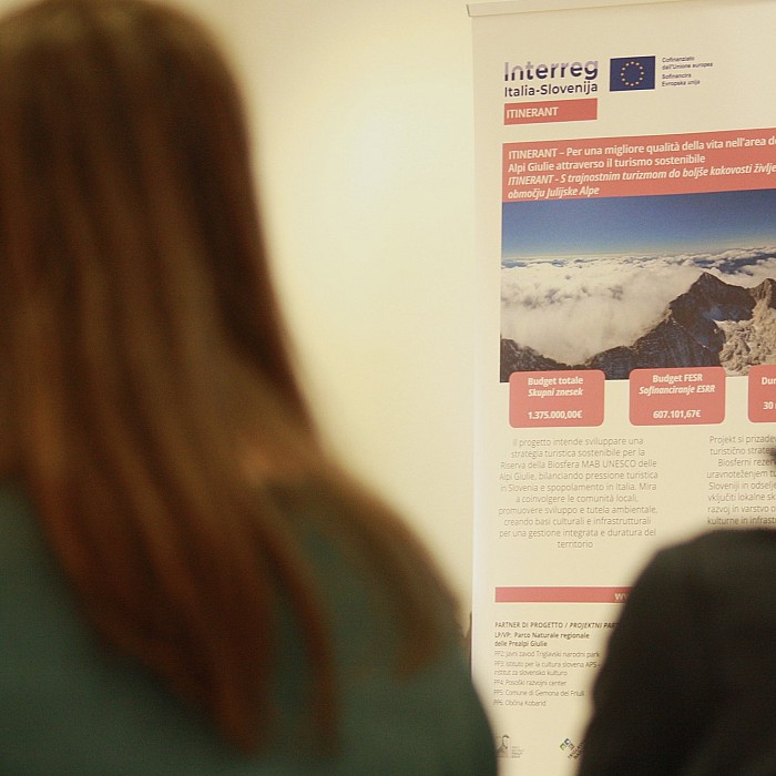 Prva čezmejna delavnica projekta ITINERANT uspešno odprla proces priprave akcijskega načrta za Stol in Planjo