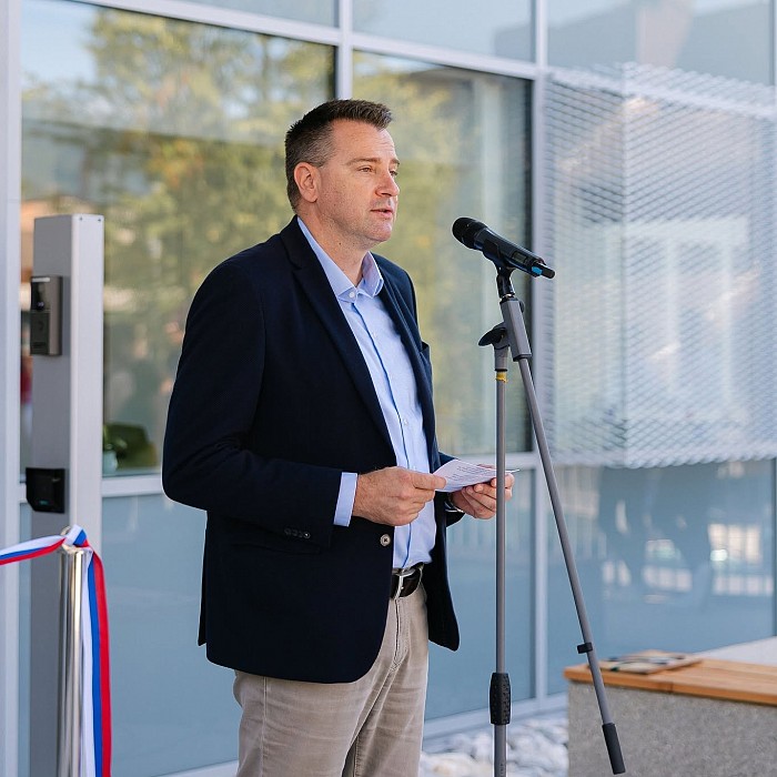 Več kot 10 milijonov evrov za prihodnost zdravstva v Posočju: investicija v razvoj regije in kakovost življenja