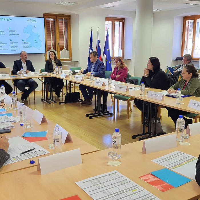 Na volilni seji Sveta regije prisoten tudi kohezijski minister ter državna sekretarka