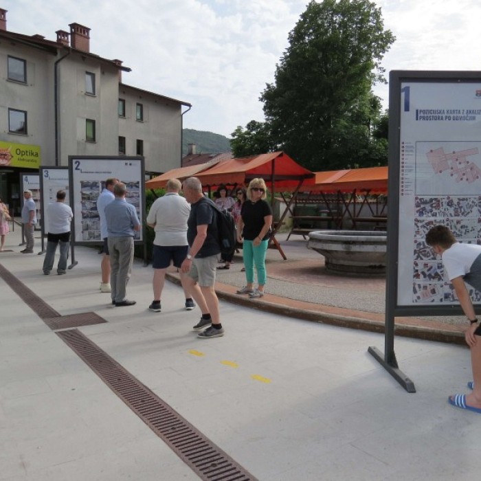 Variantne rešitve za urejanje starega mestnega jedra Tolmina