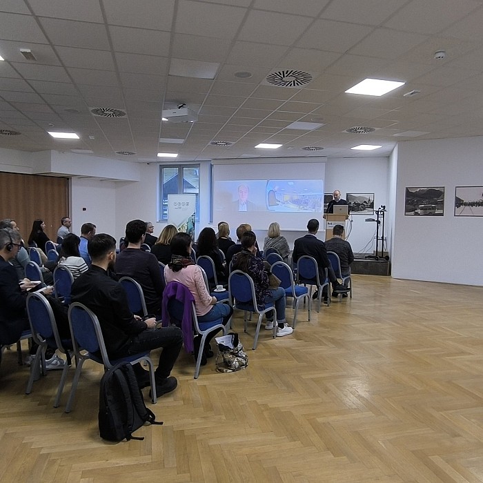 Strokovna konferenca o čezmejnem javnem potniškem prometu na območju tromeje