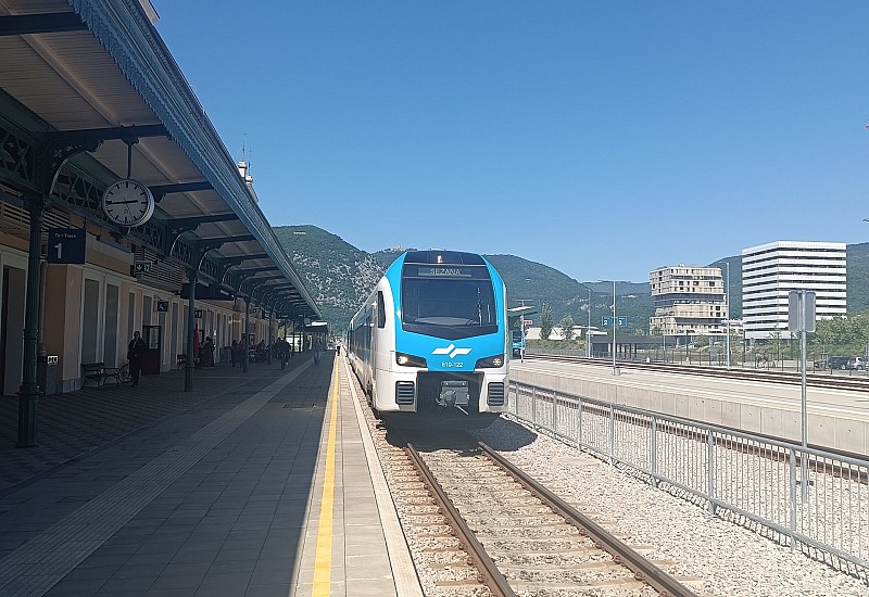 Zapore na Bohinjski progi in nadomestni avtobusni prevozi