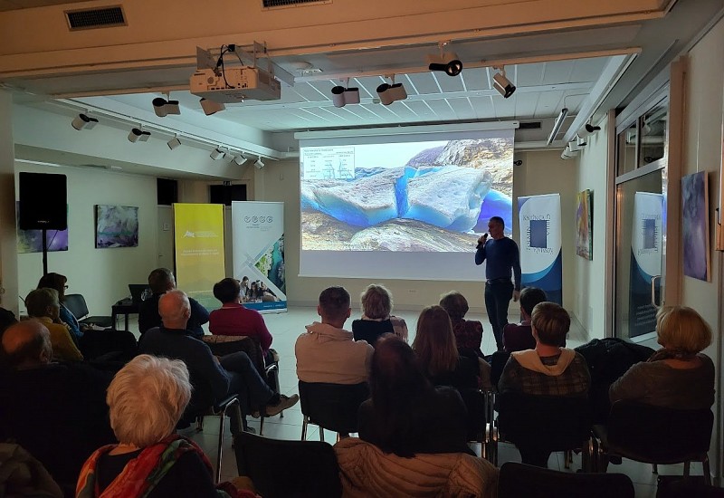 Mednarodni dan gora obeležen s predavanjem o ledenikih